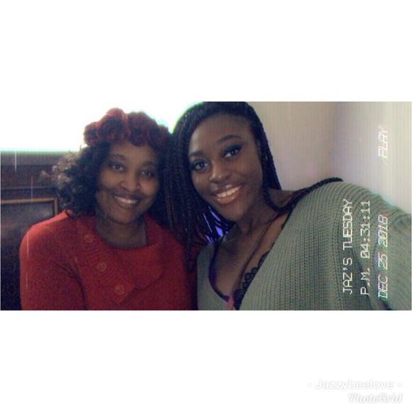 Meet The Seller 💛 - Picture 3 of 11